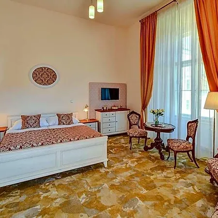 Hotel Zamek Krtiny Jedovnice