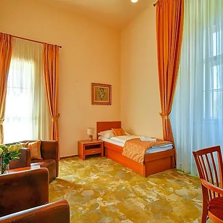 Zamek Krtiny Hotel