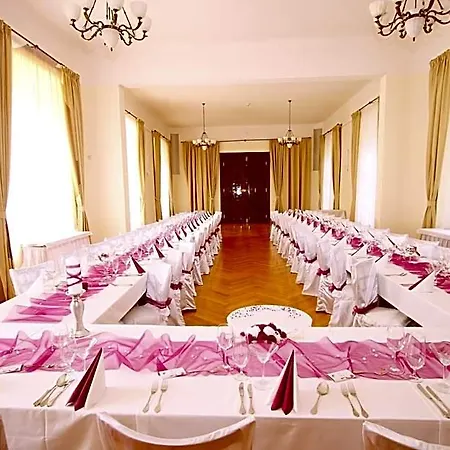 Zamek Krtiny * Jedovnice