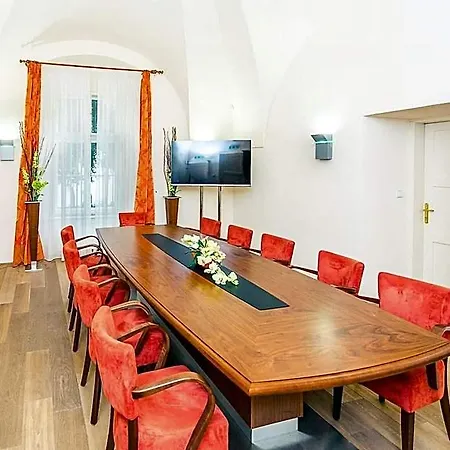 Zamek Krtiny Hotel
